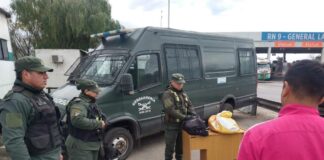 Hallan un bolso que contenía cocaína en un transporte de pasajeros de Salta a Buenos Aires