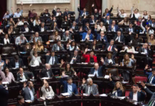 Milei reúne a más de 100 legisladores en Casa Rosada para mostrar fuerza política antes de discutir las reformas