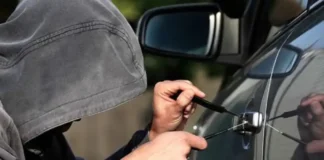 DE NO CREER: Rompió la perimetral y le robó el auto a su padre