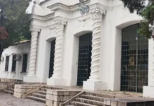 Violenta pelea en un colegio de Salta secuestraron cuchillos, un machete y demoraron a cinco jóvenes