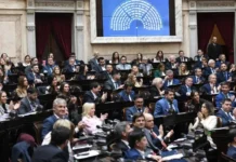 La Libertad Avanza logró sostener la sesión en medio de los pedidos contra Adorni