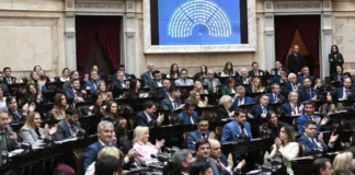 La Libertad Avanza logró sostener la sesión en medio de los pedidos contra Adorni