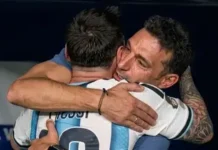 La charla entre Scaloni y Messi que se robó las miradas tras el debut