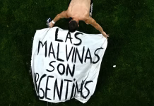 La bandera de Malvinas desató un reclamo del Reino Unido ante la FIFA