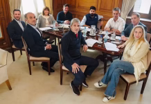 El Gobierno reúne a la mesa política para definir la estrategia legislativa