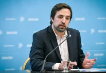Kreplak cuestionó el cobro a extranjeros en hospitales: “No es una medida real”