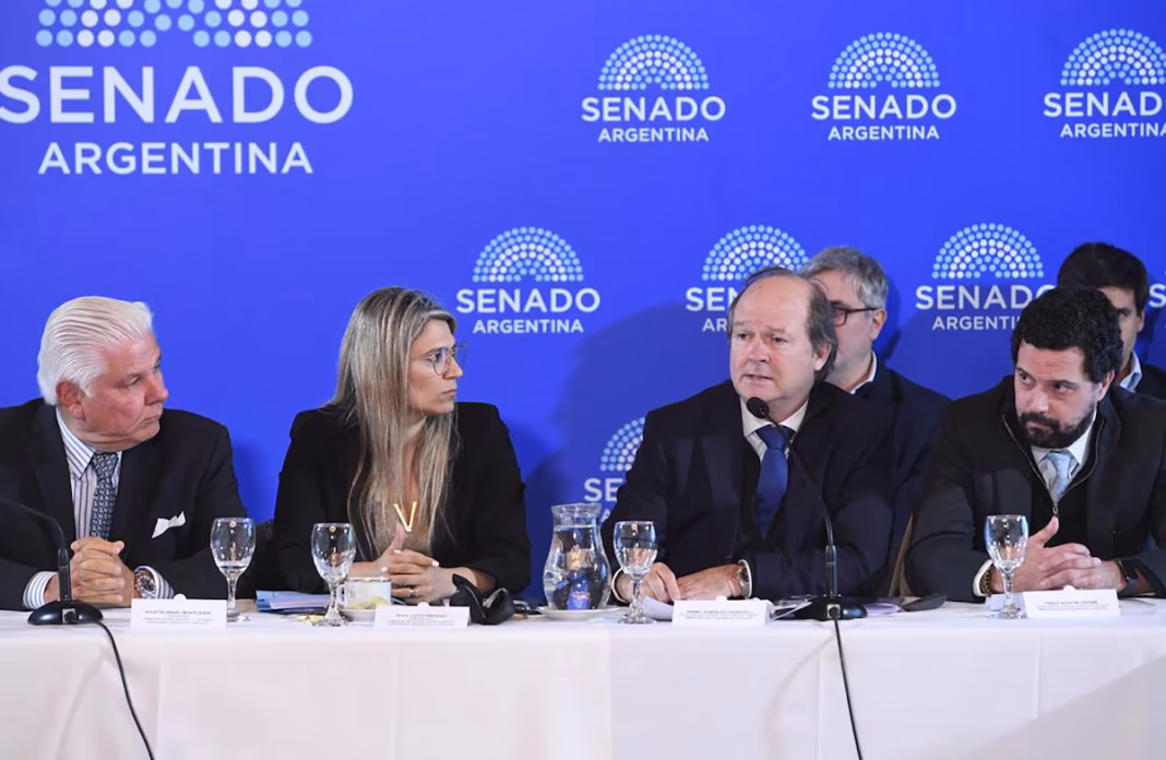 SENADO