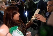 El peronismo recordó el atentado contra Cristina y reclamó “nunca más la violencia política”