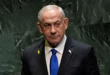 Israel afirmó que uno de los pilotos intentó estrellar el avión que terminó aterrizando en Arabia Saudita