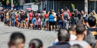 Brasil entra en la campaña del balotaje entre Flávio Bolsonaro y Lula