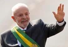 Lula desafió a Flávio Bolsonaro a apoyar la reducción de la jornada laboral en Brasil