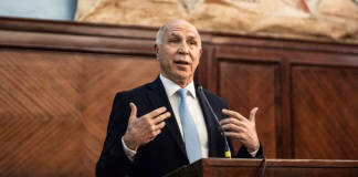 Lorenzetti respaldó la decisión de la Corte sobre la Ley de Tierras y rechazó las presiones