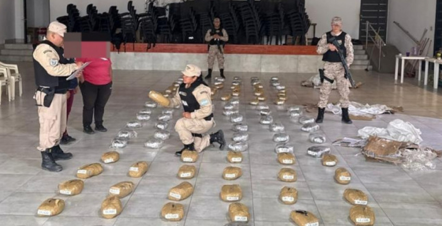 contrabando de marihuana en aguas blancas