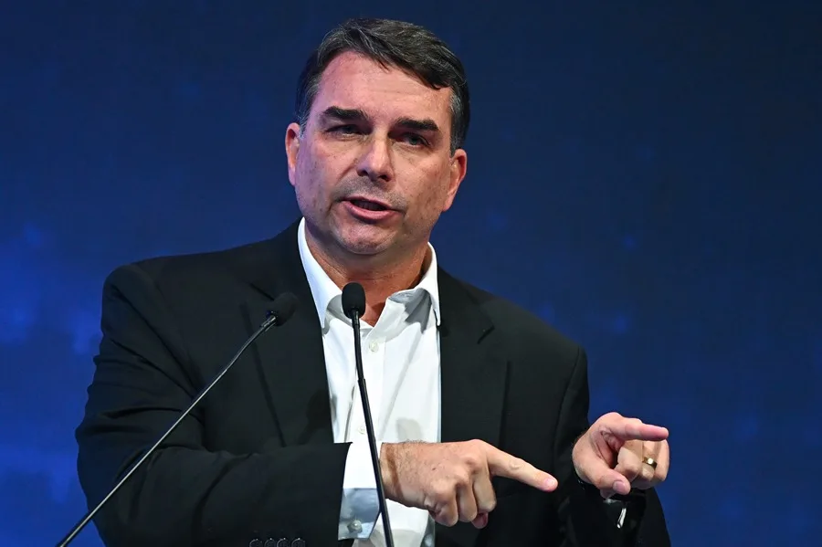 FLAVIO BOLSONARO