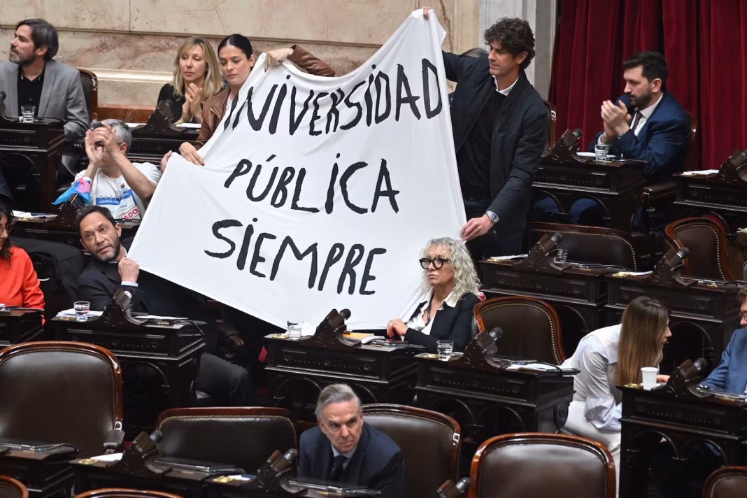 DIPUTADOS