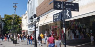 La Cámara de Comercio advirtió por la caída del consumo y la presión impositiva
