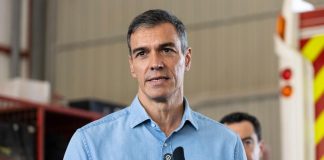 Pedro Sánchez le respondió a Milei con una canción de Lali tras ser llamado “dictador”