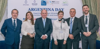 En plena tensión por Malvinas, el Gobierno busca inversiones mineras en Londres
