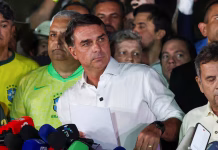 Flávio Bolsonaro no reconoció la derrota y pedirá anular las elecciones en Brasil