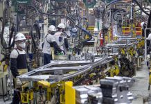 La industria cayó 3,4% interanual en septiembre y acumula nueve meses de retroceso